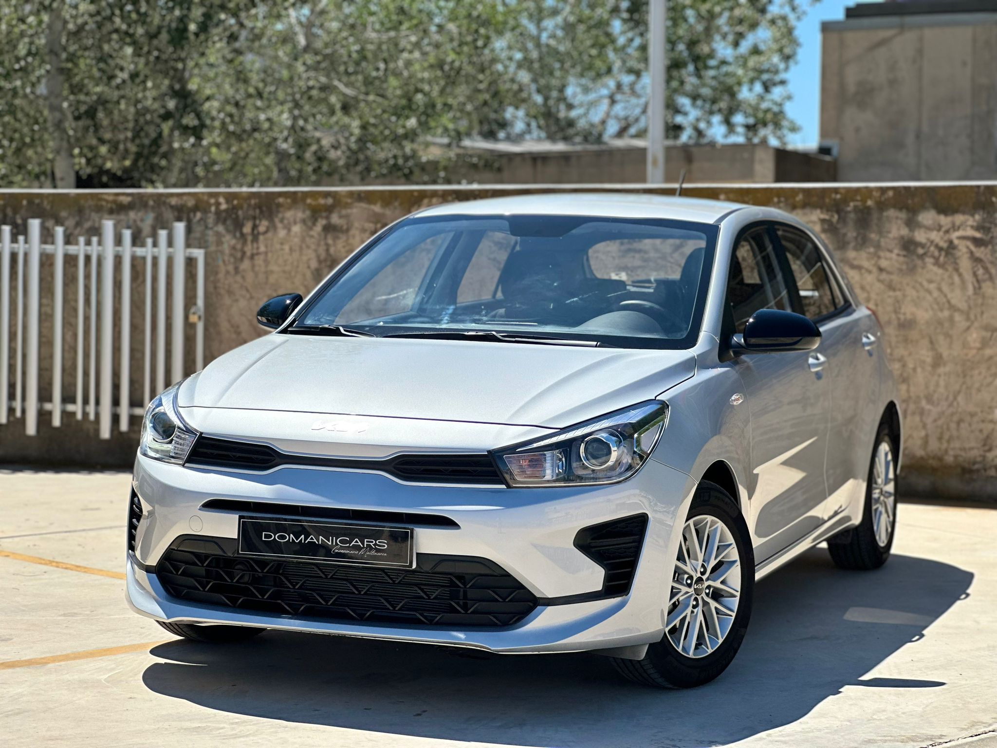 KIA RIO 1.2 DPi 62kW 84CV Concept