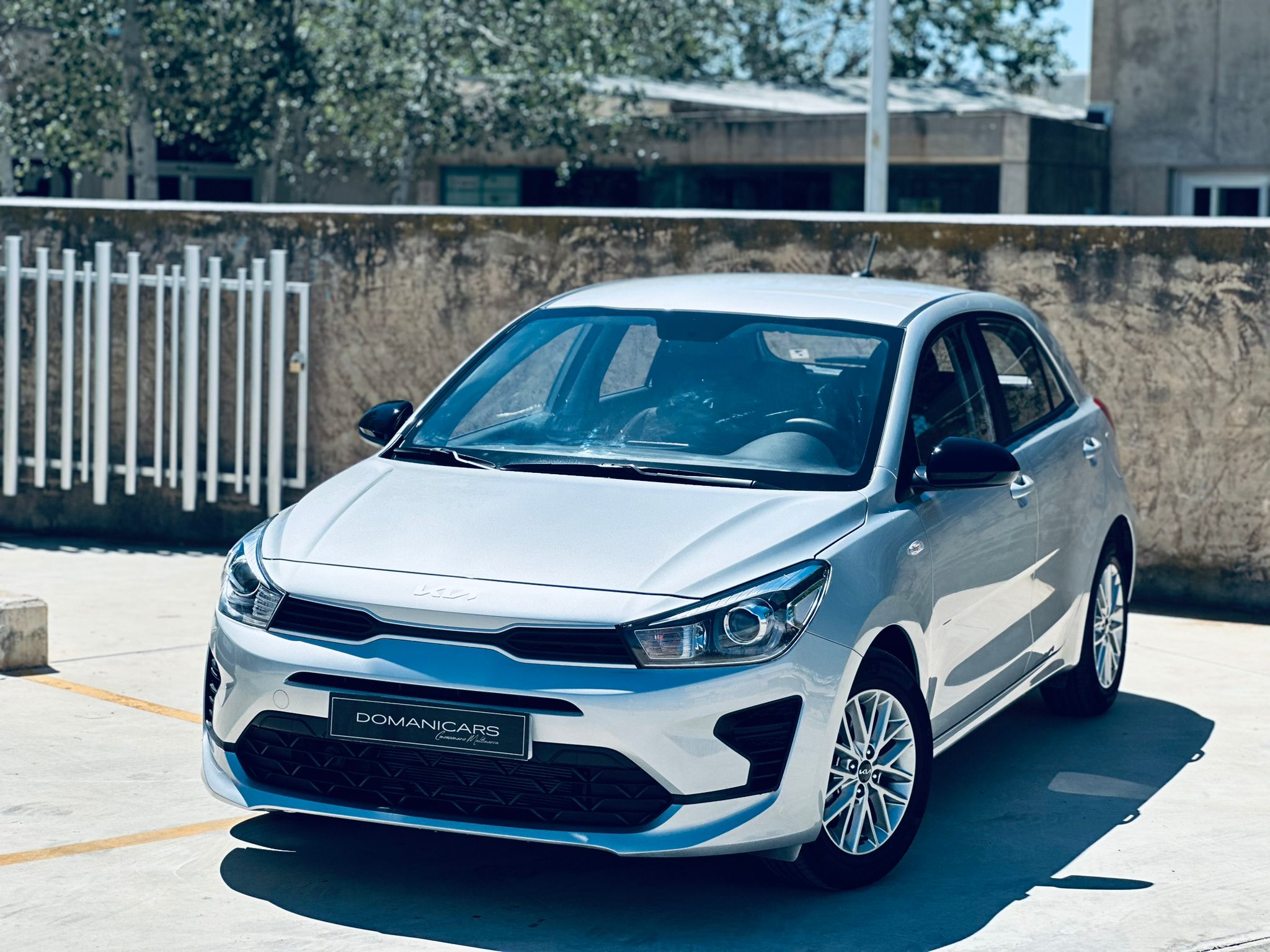 KIA RIO 1.2 DPi 62kW 84CV Concept
