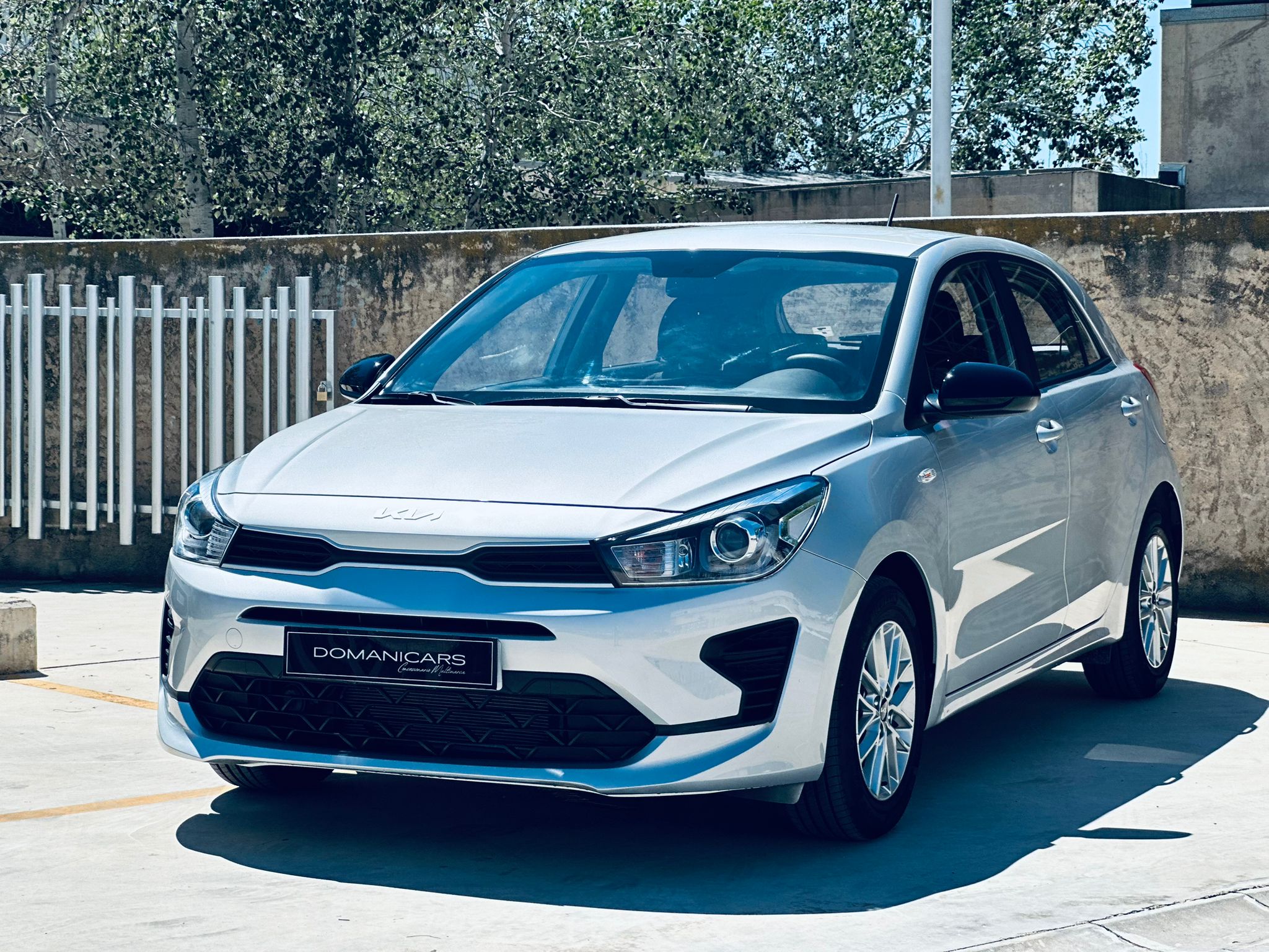 KIA RIO 1.2 DPi 62kW 84CV Concept