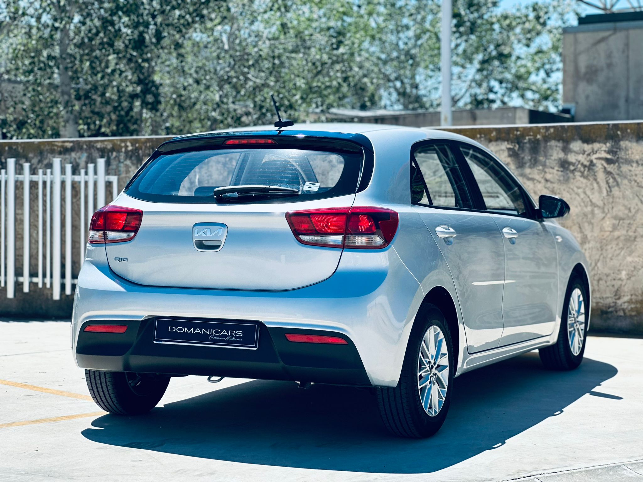 KIA RIO 1.2 DPi 62kW 84CV Concept
