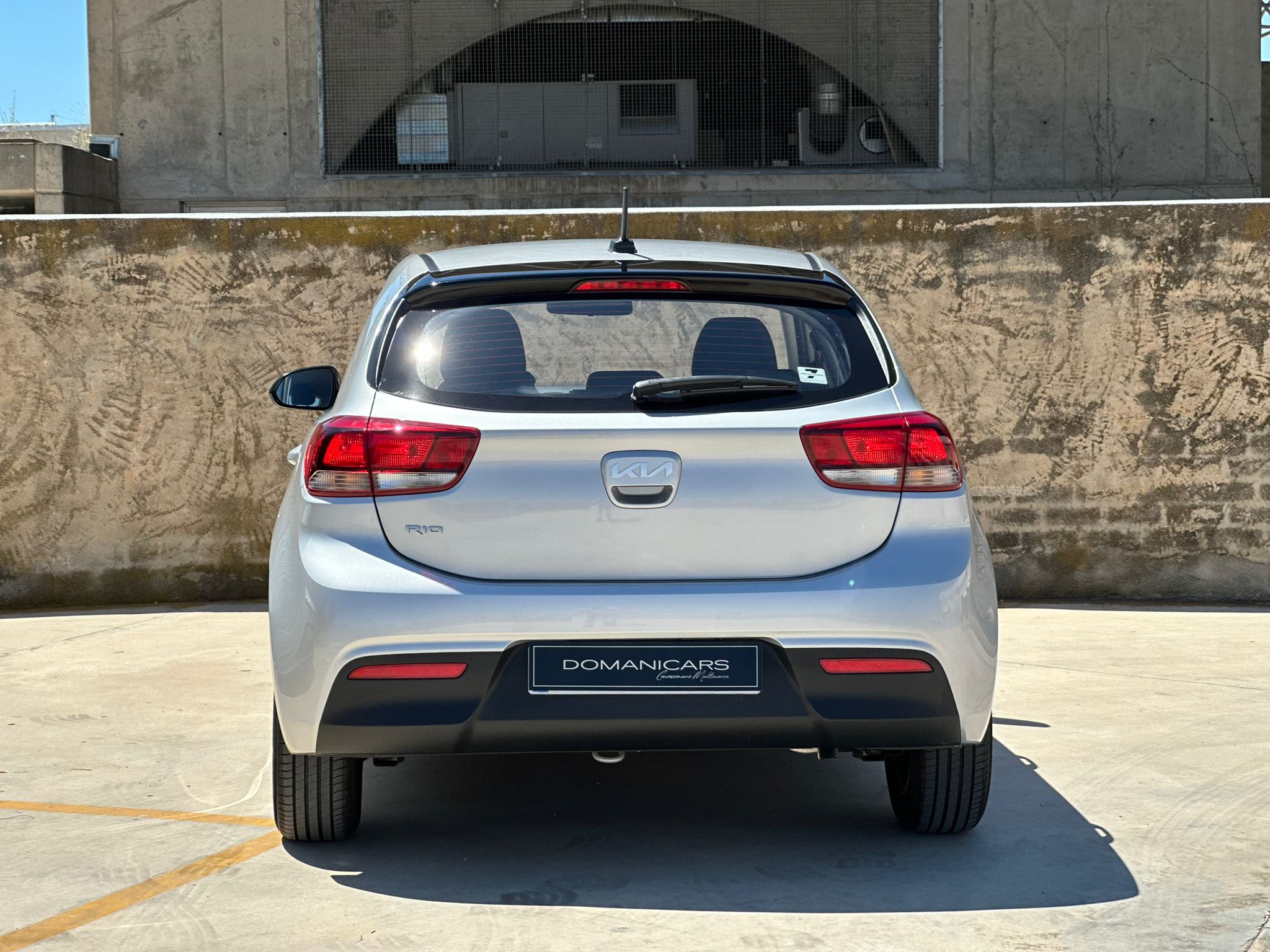 KIA RIO 1.2 DPi 62kW 84CV Concept