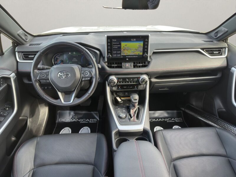 TOYOTA RAV 4 2.5L PLUGIN 300PH ECVT STYLE PLUS