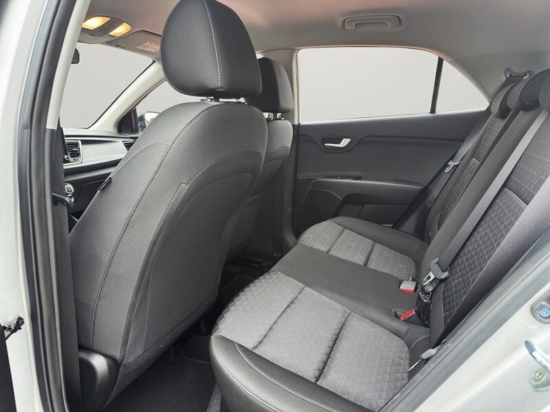 KIA RIO 1.2 DPi 62kW 84CV Concept