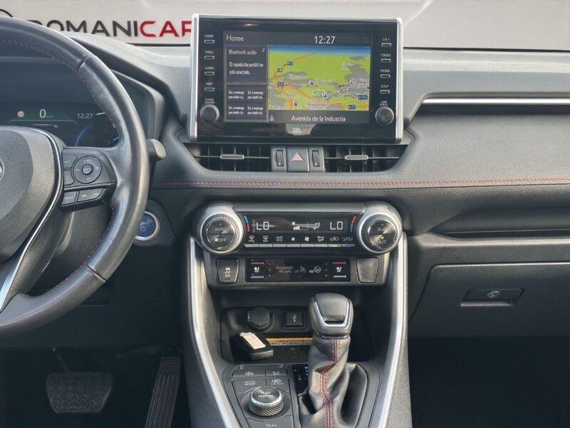 TOYOTA RAV 4 2.5L PLUGIN 300PH ECVT STYLE PLUS