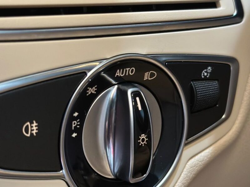 MERCEDES-BENZ Clase C 220 BlueTEC Avantgarde