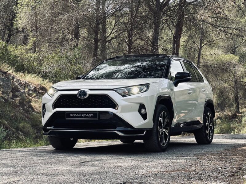 TOYOTA RAV 4 2.5L PLUGIN 300PH ECVT STYLE PLUS