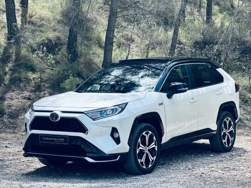 TOYOTA RAV 4 2.5L PLUGIN 300PH ECVT STYLE PLUS
