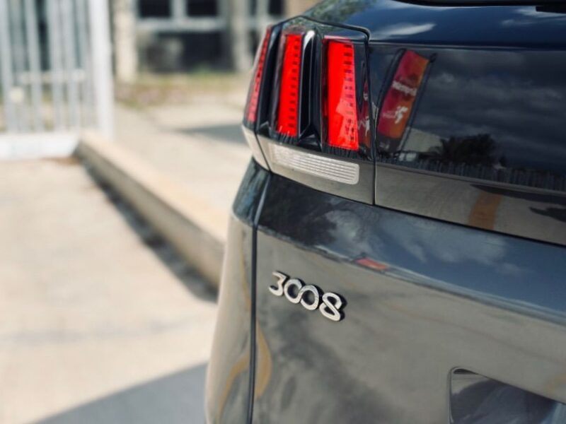 PEUGEOT 3008 1.2 PURETECH GT LINE EAT8