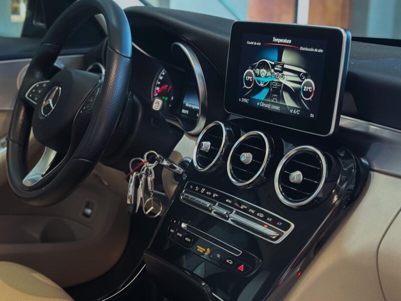 MERCEDES-BENZ Clase C 220 BlueTEC Avantgarde