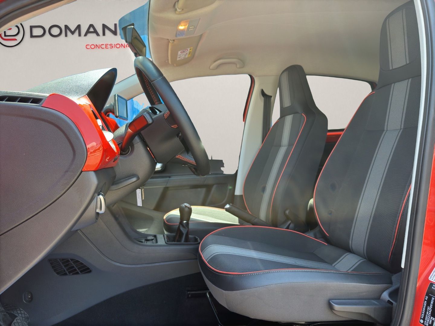 VOLKSWAGEN UP 1.0 60cv High up
