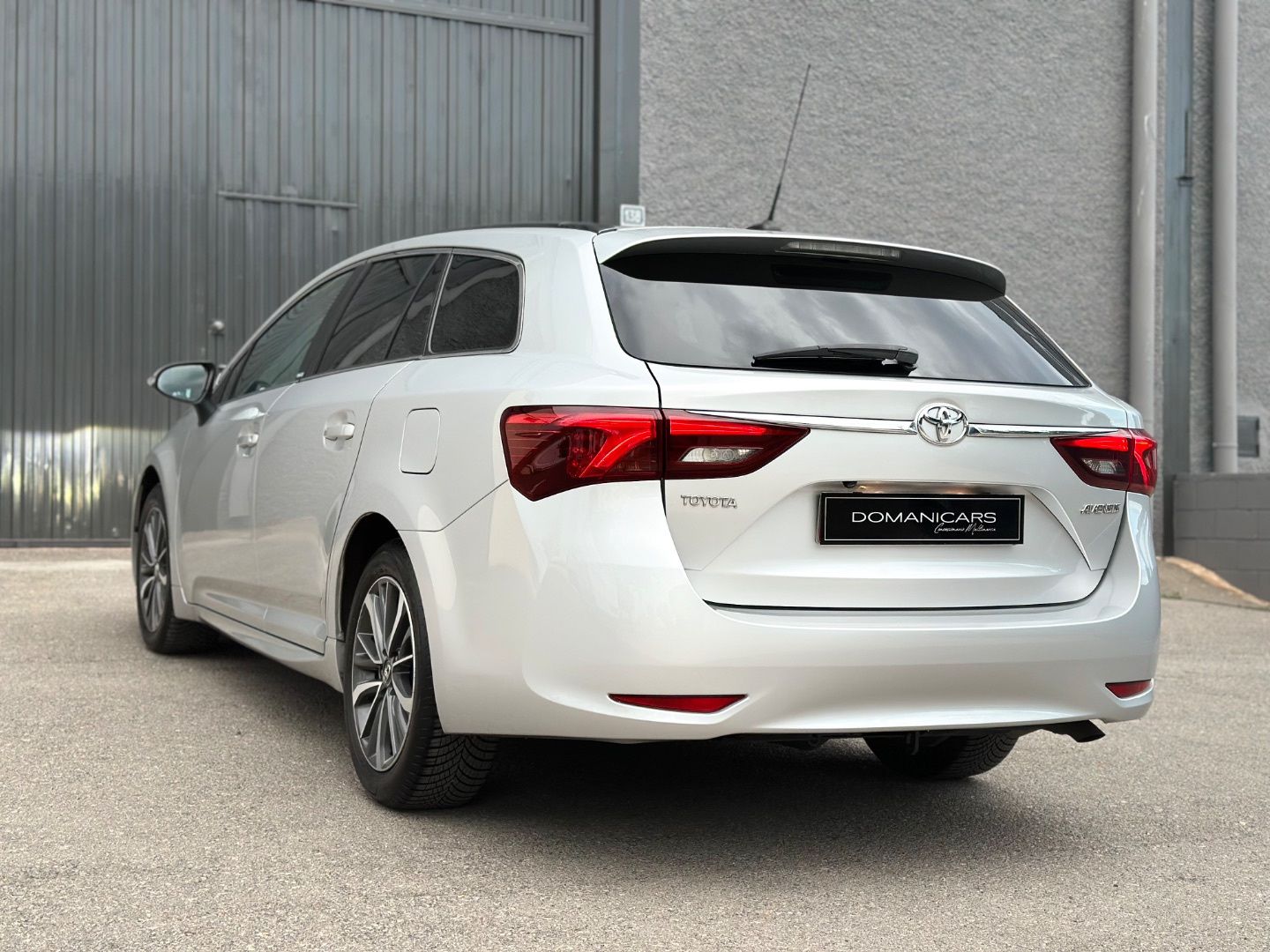 TOYOTA AVENSIS 1.6 115D ADVANCE TS