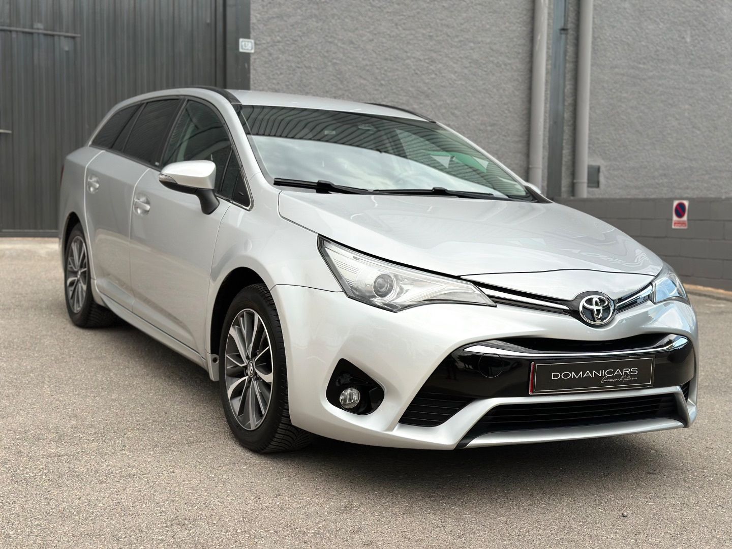 TOYOTA AVENSIS 1.6 115D ADVANCE TS
