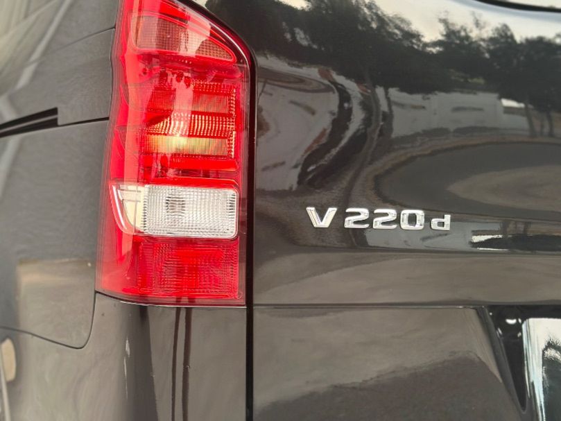 MERCEDES-BENZ CLASE V 220 CDI Avantgarde Largo