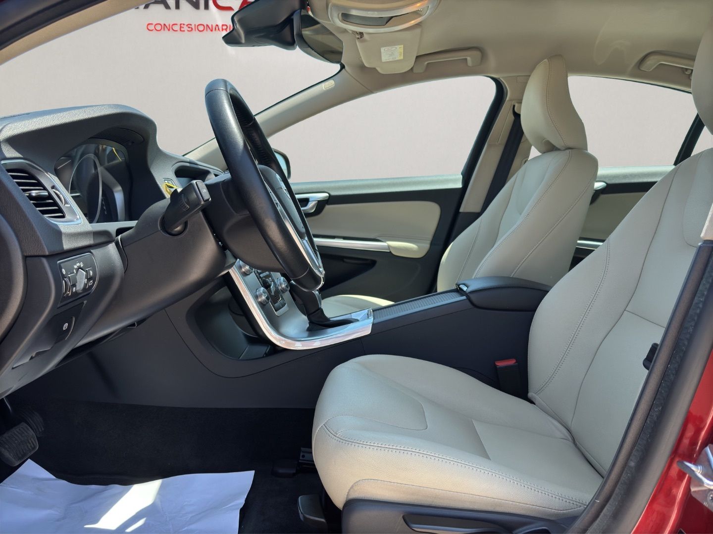 VOLVO S60 2.0 D3 Momentum Auto