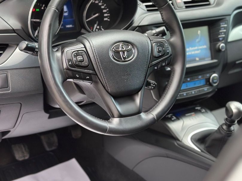 TOYOTA AVENSIS 1.6 115D ADVANCE TS