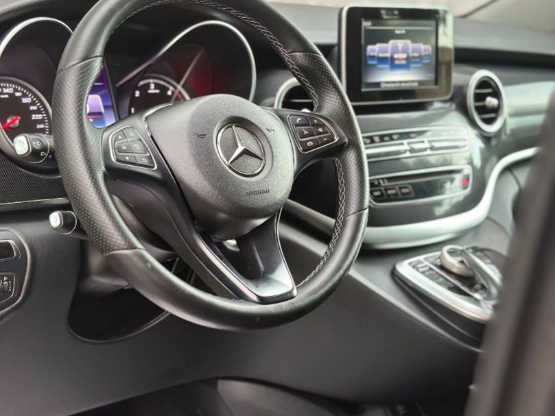 MERCEDES-BENZ CLASE V 220 CDI Avantgarde Largo
