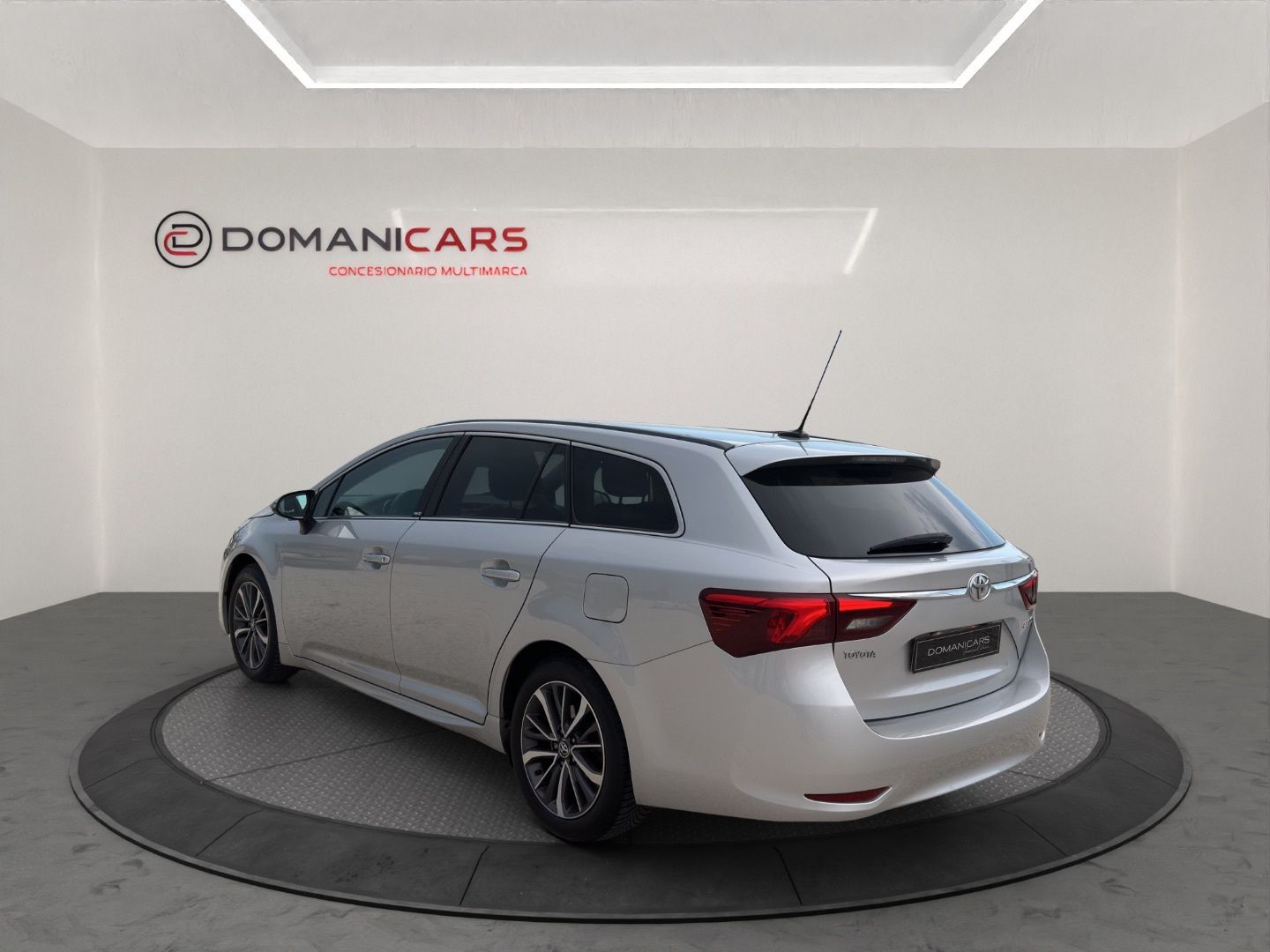TOYOTA AVENSIS 1.6 115D ADVANCE TS