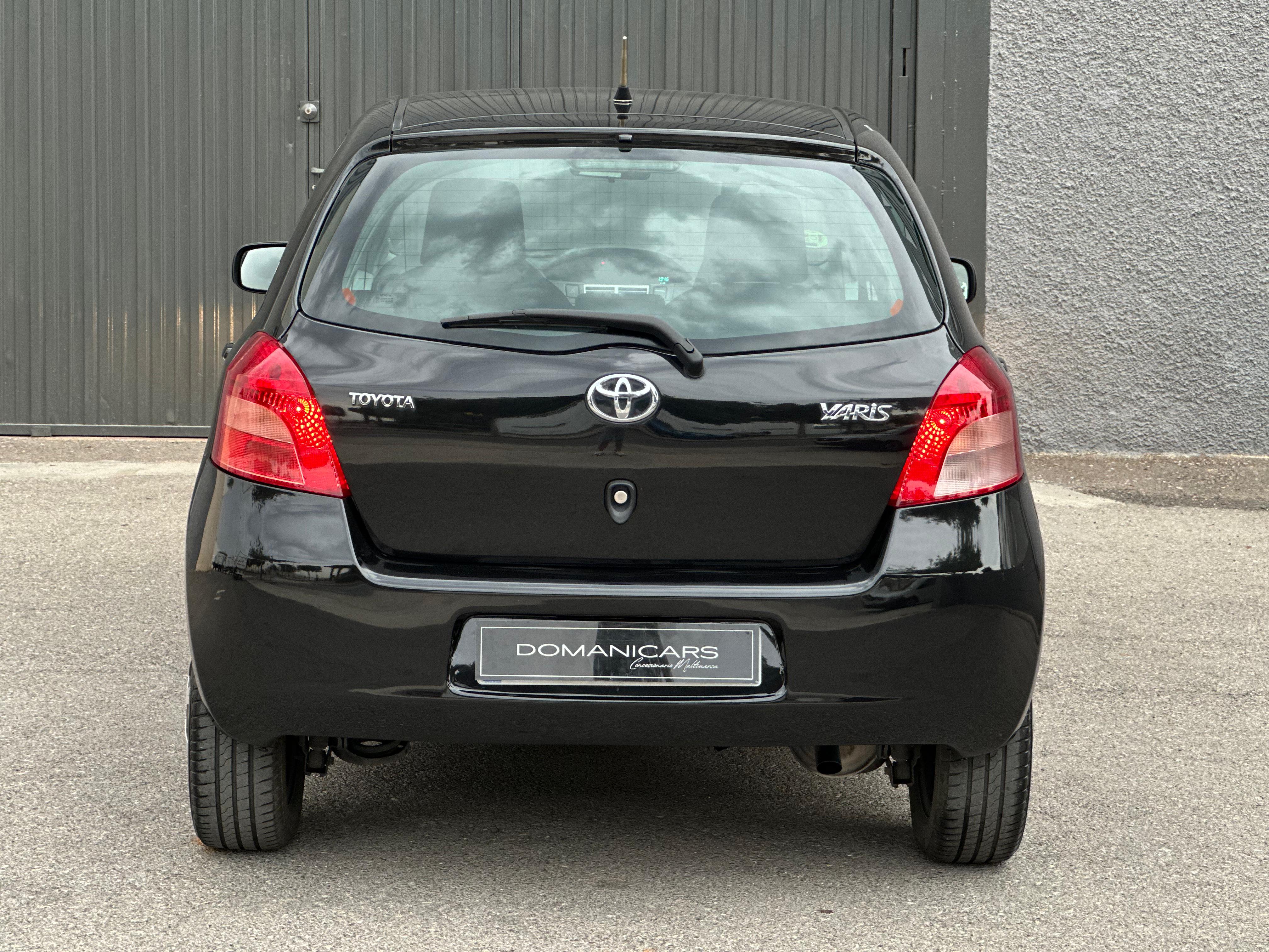 TOYOTA YARIS 1.3 VVTi Yaris