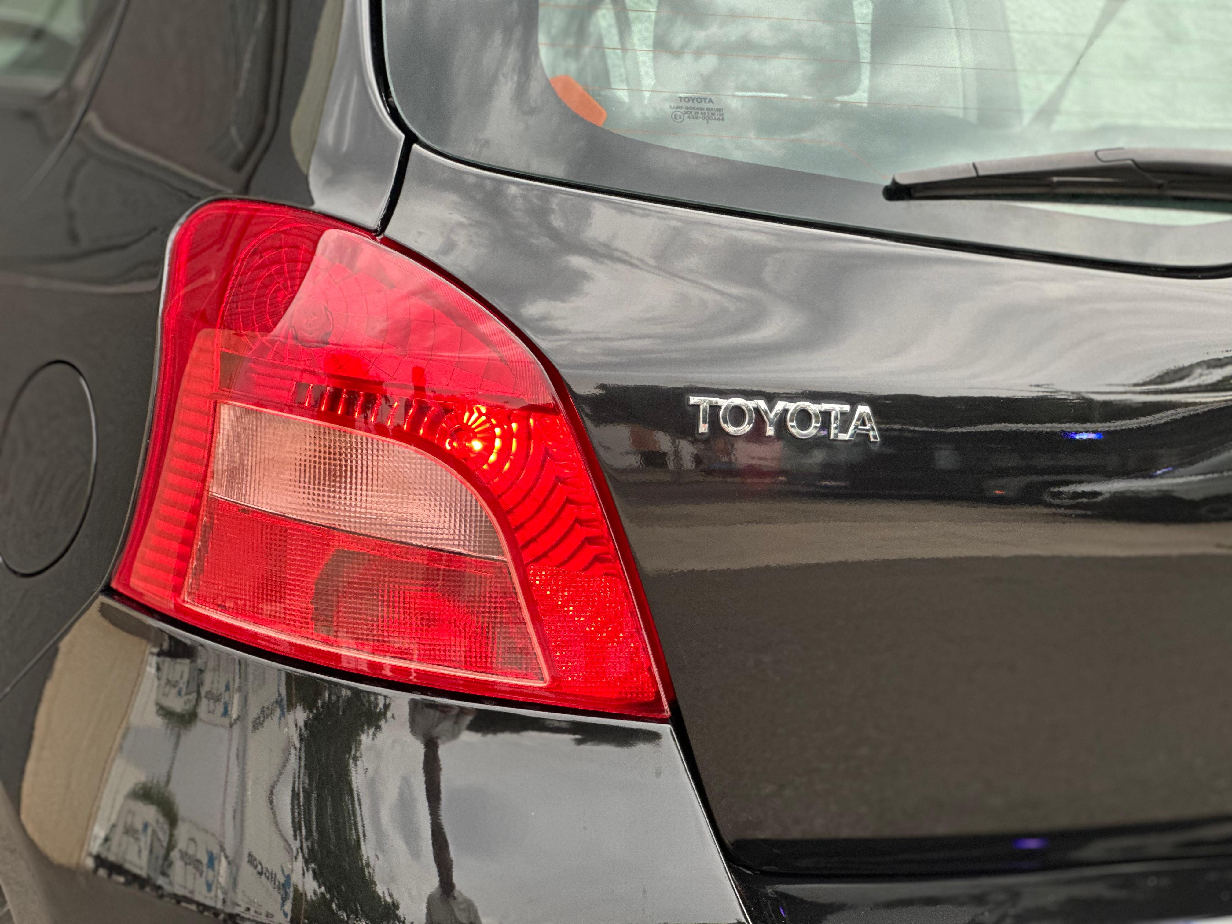 TOYOTA YARIS 1.3 VVTi Yaris