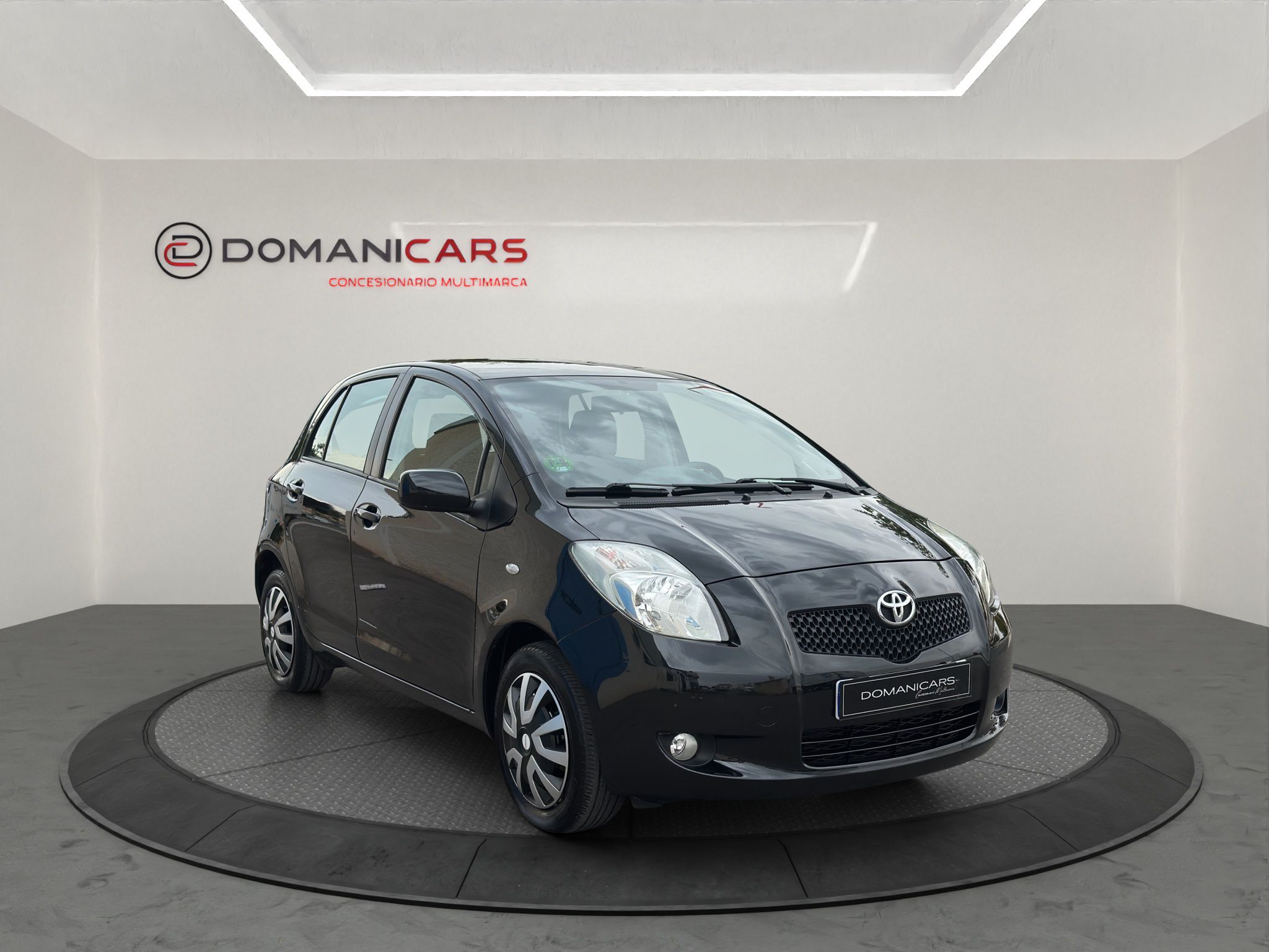 TOYOTA YARIS 1.3 VVTi Yaris