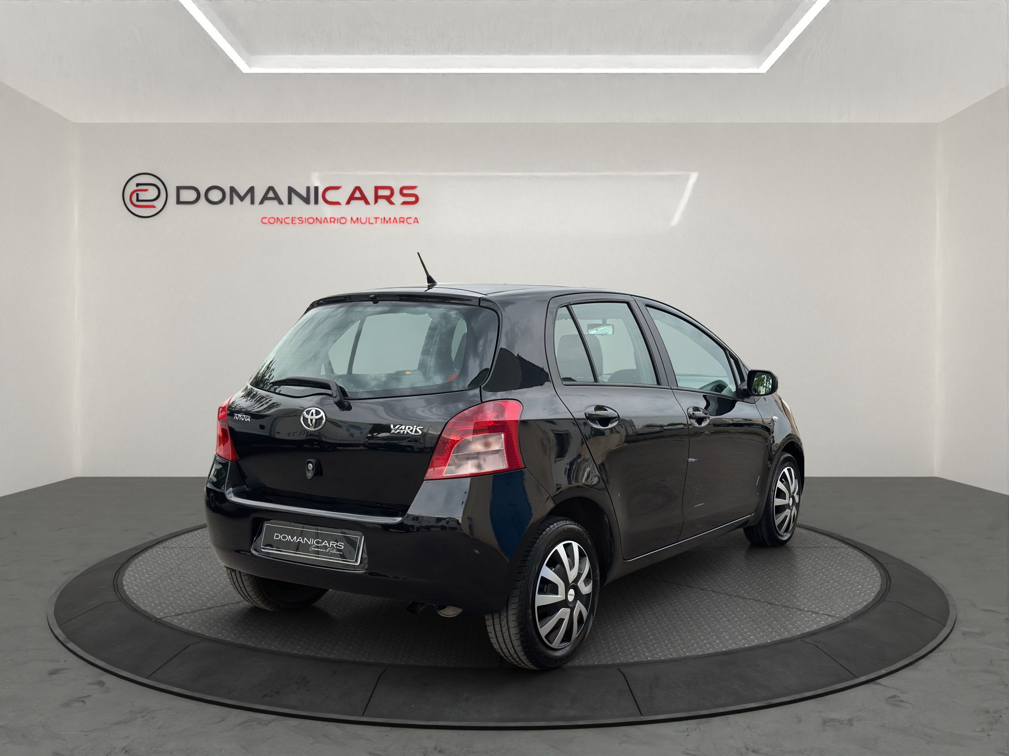 TOYOTA YARIS 1.3 VVTi Yaris