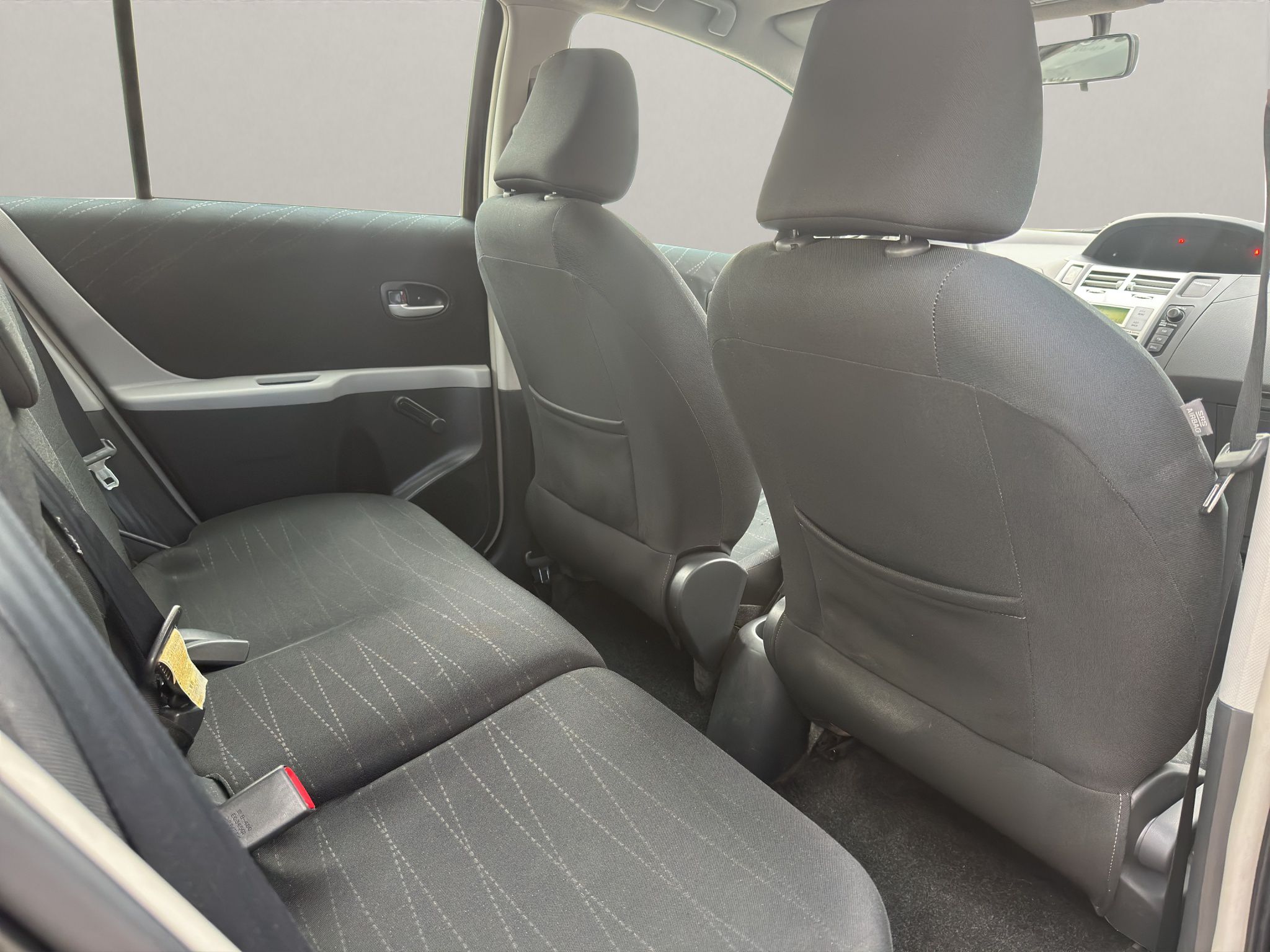 TOYOTA YARIS 1.3 VVTi Yaris