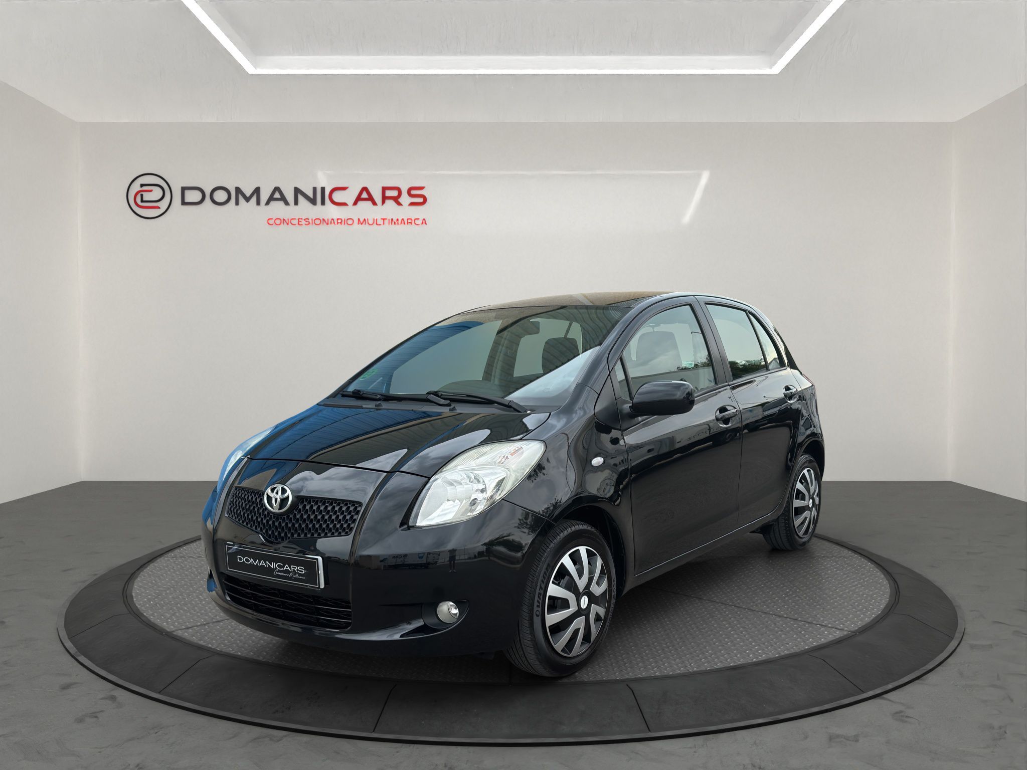 TOYOTA YARIS 1.3 VVTi Yaris