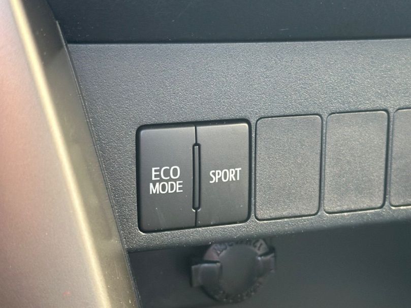 TOYOTA RAV 4 150D AutoDrive AWD Advance