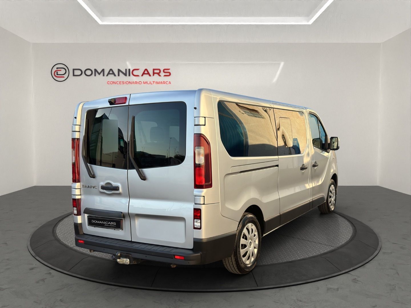 RENAULT TRAFIC Passenger Largo E. dCi 107 kW145 CV E6