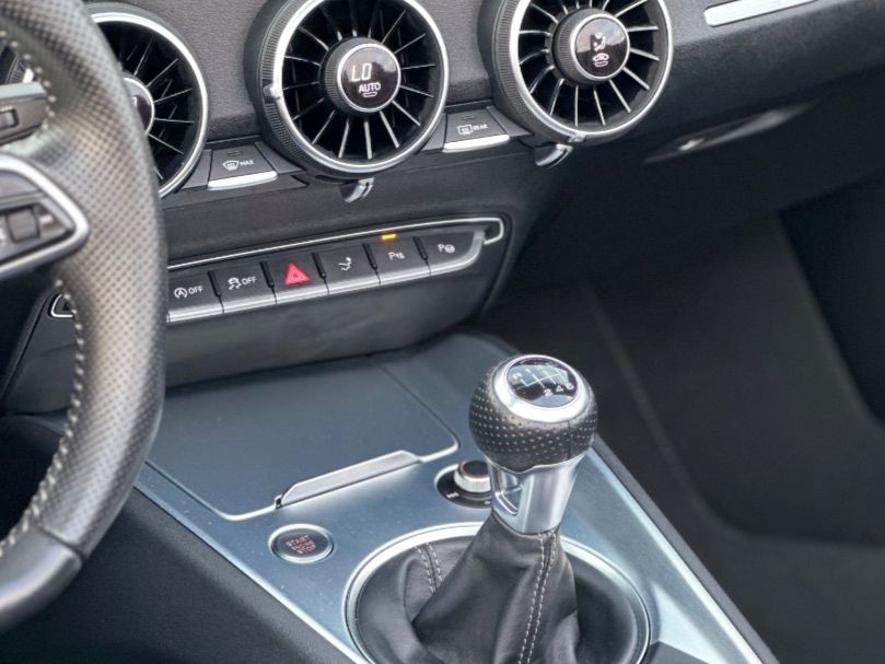 AUDI TT Roadster 2.0 TDI 184CV ultra S line e