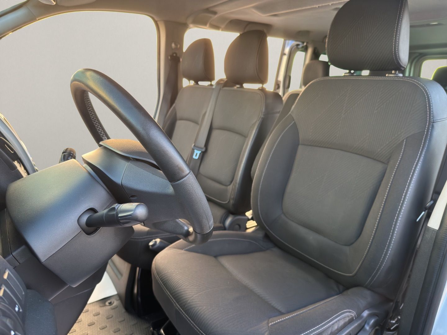 RENAULT TRAFIC Passenger Largo E. dCi 107 kW145 CV E6
