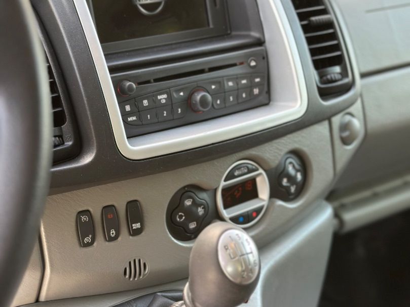 NISSAN PRIMASTAR 2.0dCi 115CV Optim PREMIUM CORT COMBI9