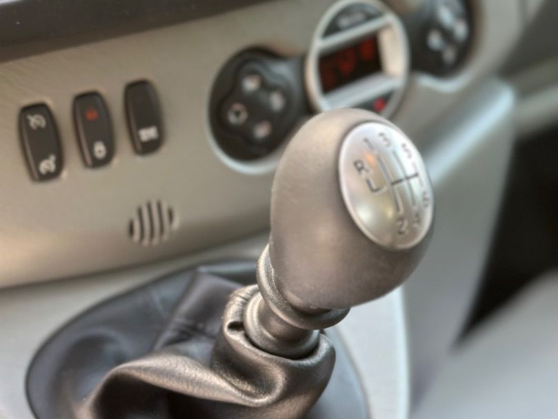 NISSAN PRIMASTAR 2.0dCi 115CV Optim PREMIUM CORT COMBI9