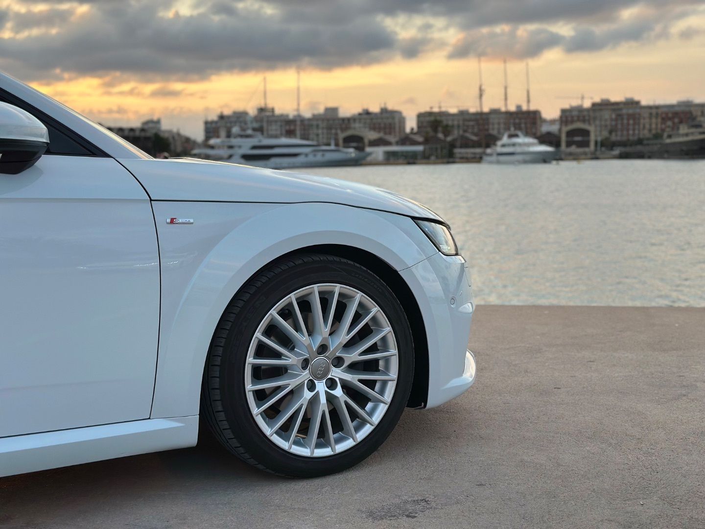 AUDI TT Roadster 2.0 TDI 184CV ultra S line e