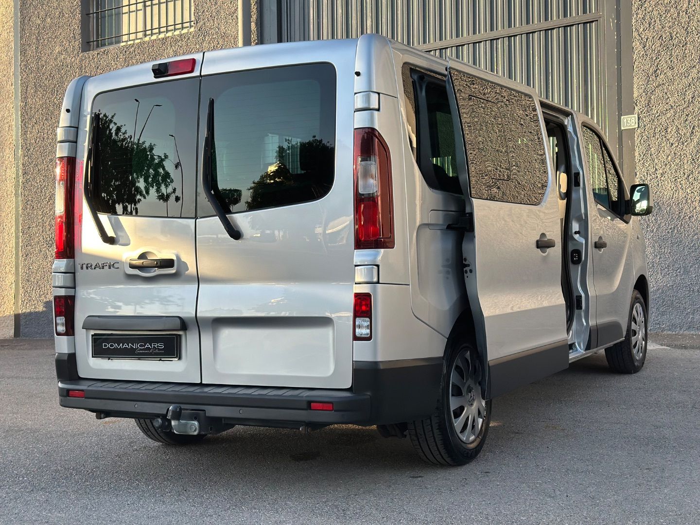 RENAULT TRAFIC Passenger Largo E. dCi 107 kW145 CV E6