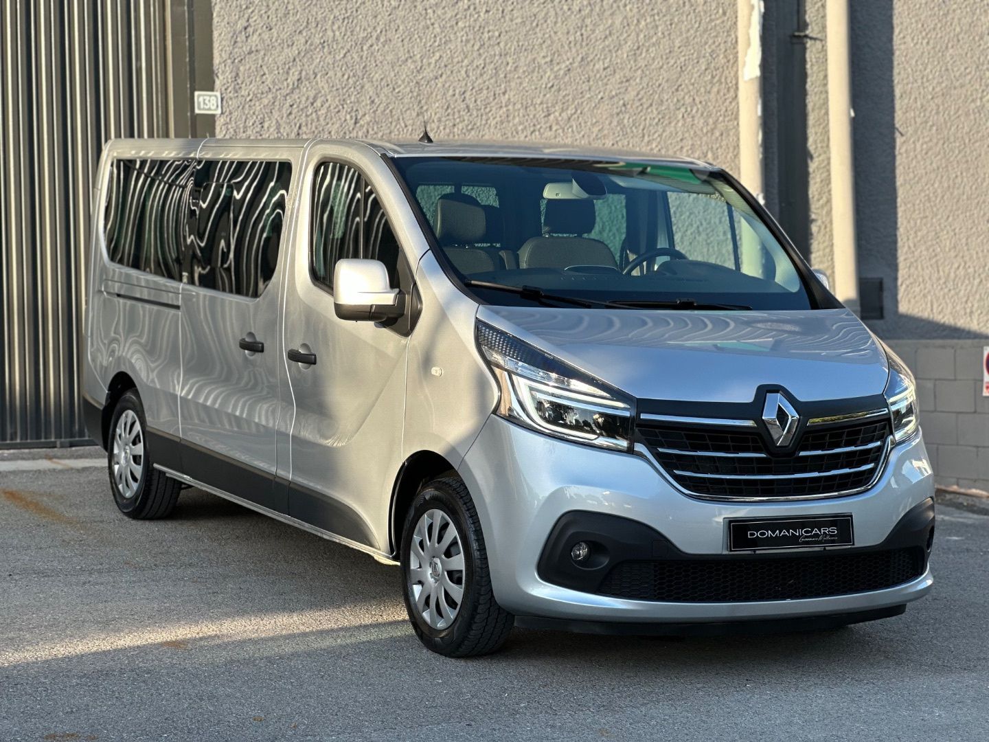RENAULT TRAFIC Passenger Largo E. dCi 107 kW145 CV E6