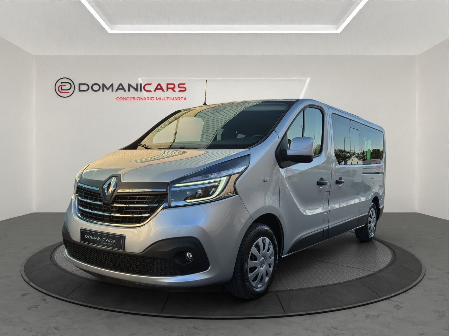 RENAULT TRAFIC Passenger Largo E. dCi 107 kW145 CV E6