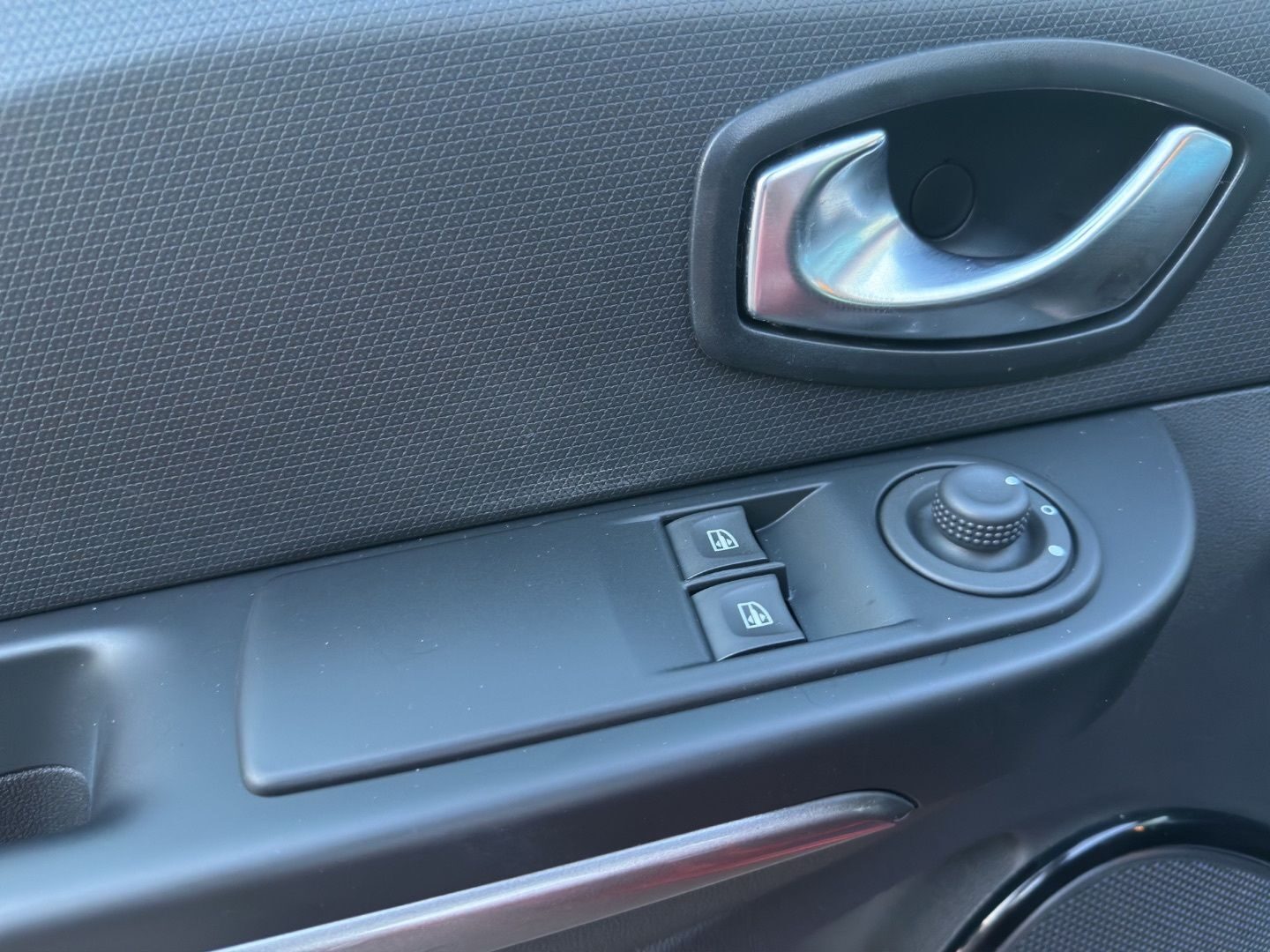 RENAULT CLIO Limited Energy TCe 66kW 90CV