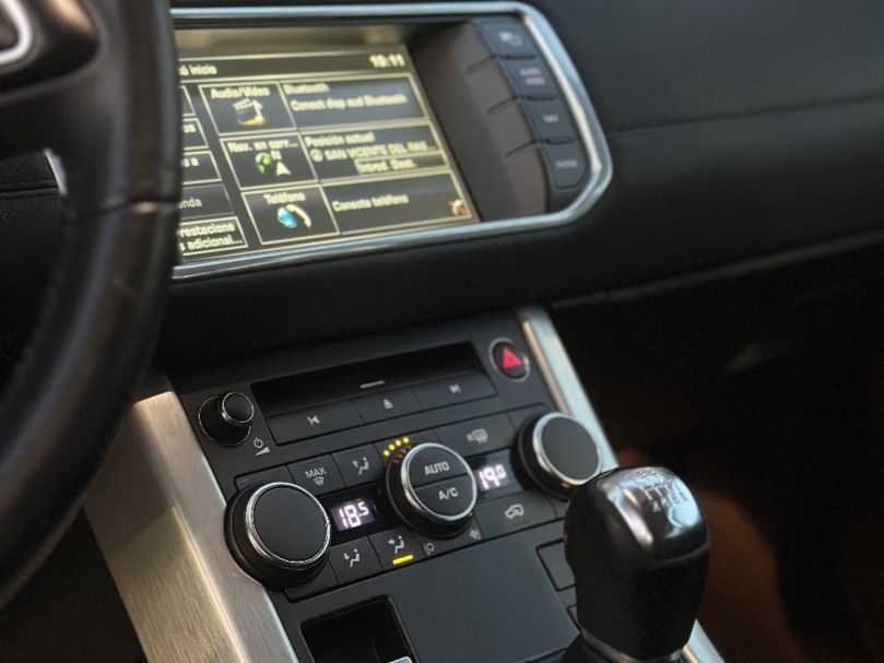 LAND-ROVER RANGE ROVER EVOQUE 2.2L eD4 150CV 4x2 Pure