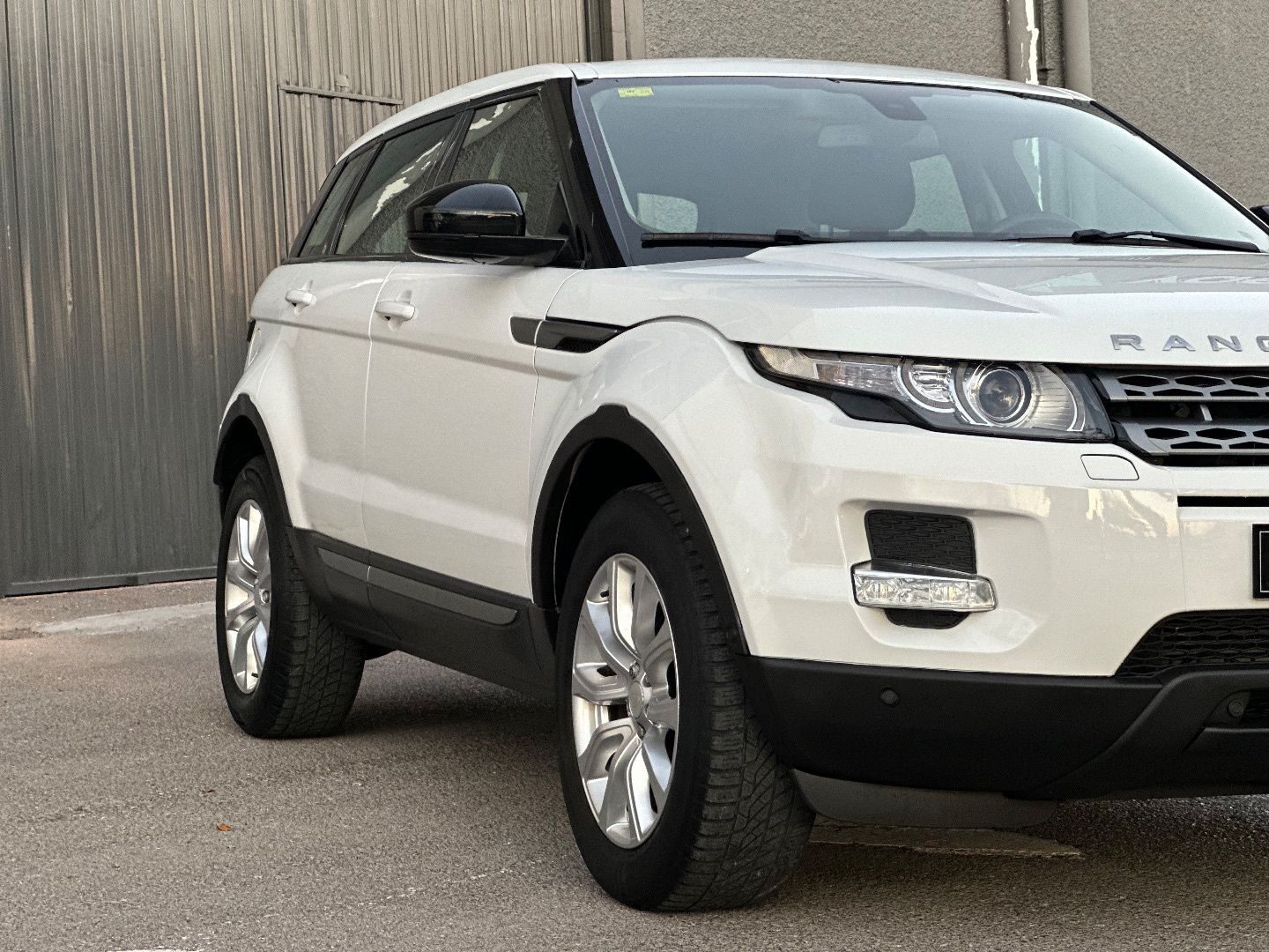 LAND-ROVER RANGE ROVER EVOQUE 2.2L eD4 150CV 4x2 Pure