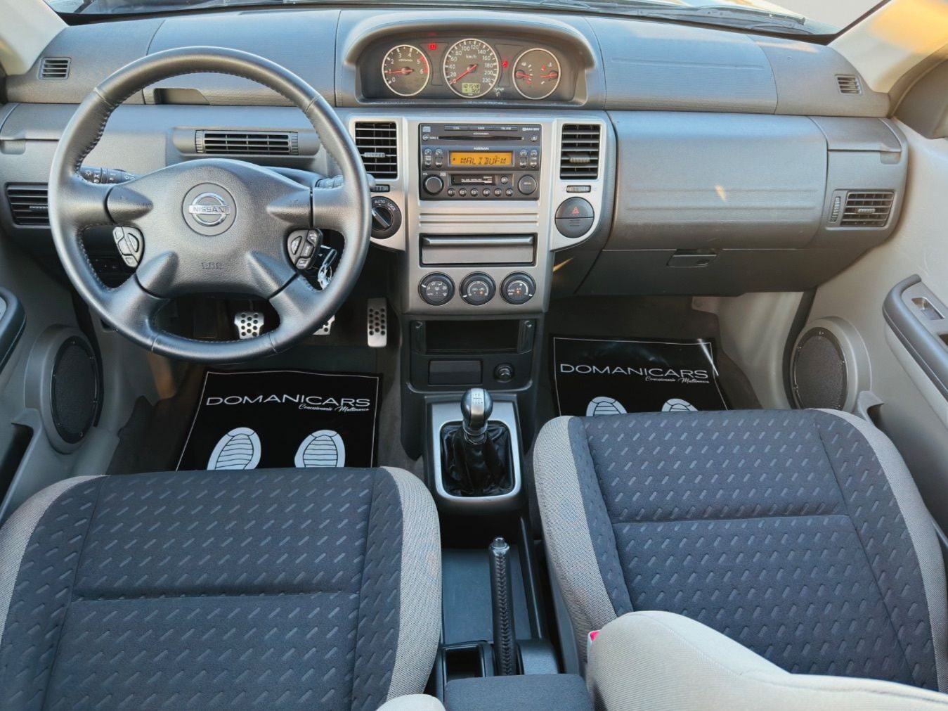 NISSAN X-TRAIL 2.2 dCi COLUMBIA TITANIUM