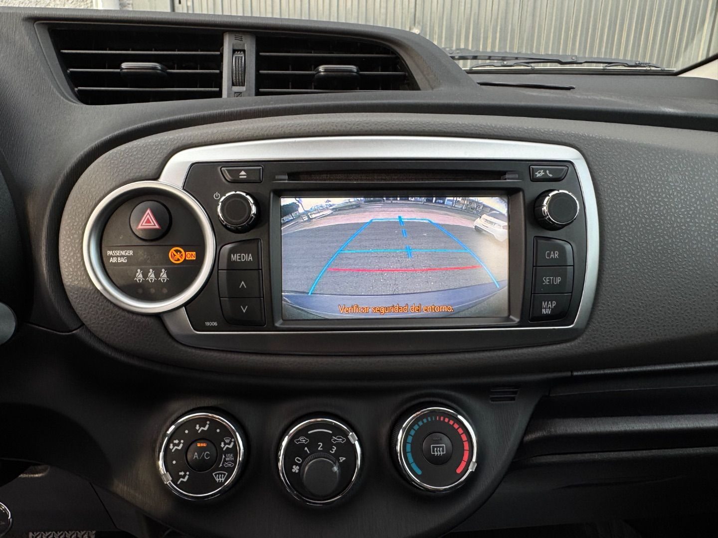 TOYOTA YARIS 90D LIVE