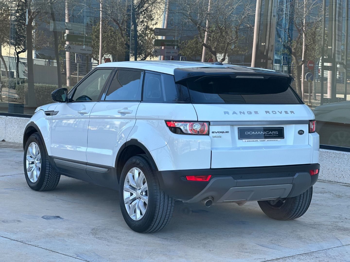 LAND-ROVER RANGE ROVER EVOQUE 2.2L eD4 150CV 4x2 Pure