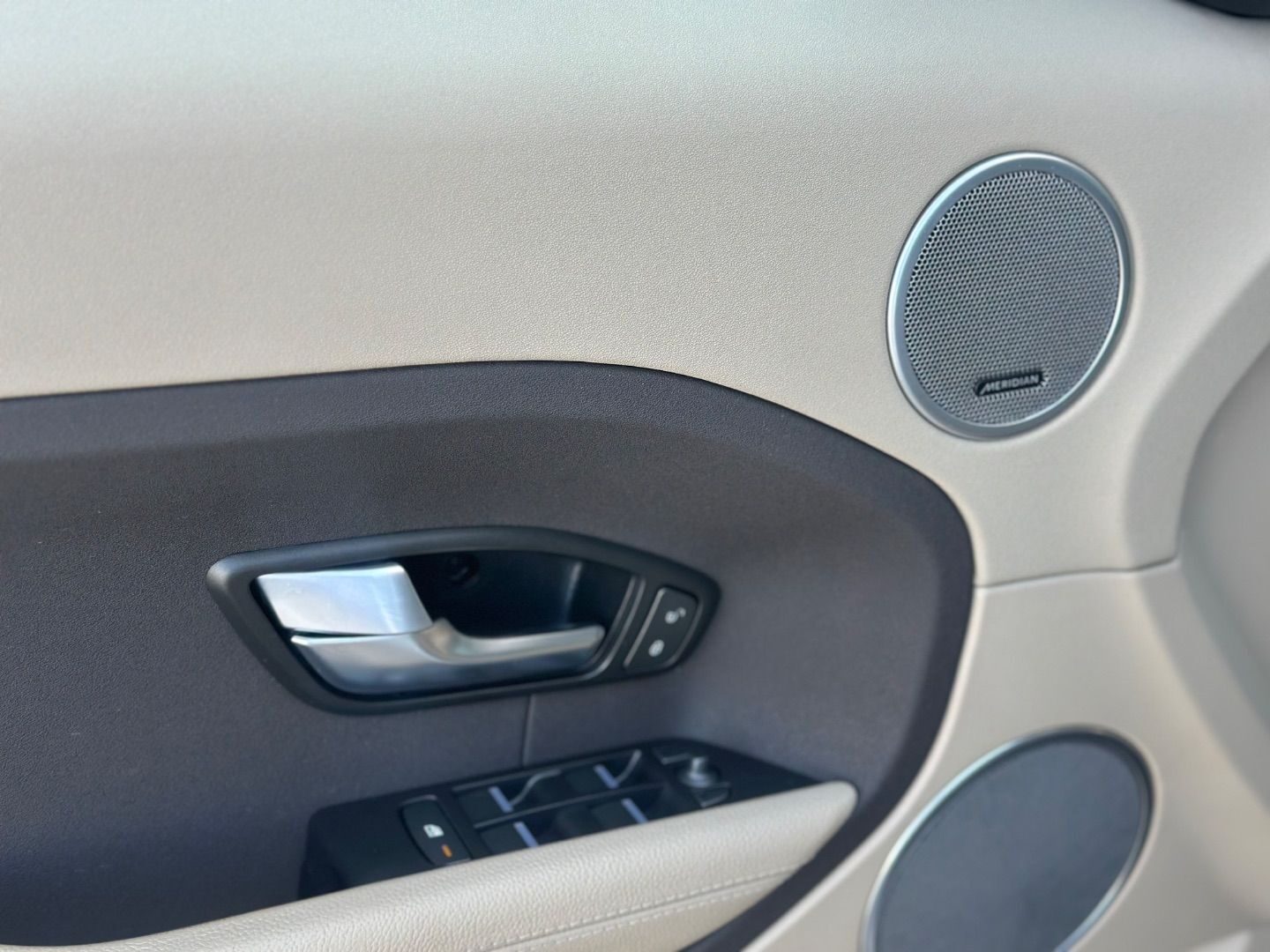 LAND-ROVER RANGE ROVER EVOQUE 2.2L eD4 150CV 4x2 Pure