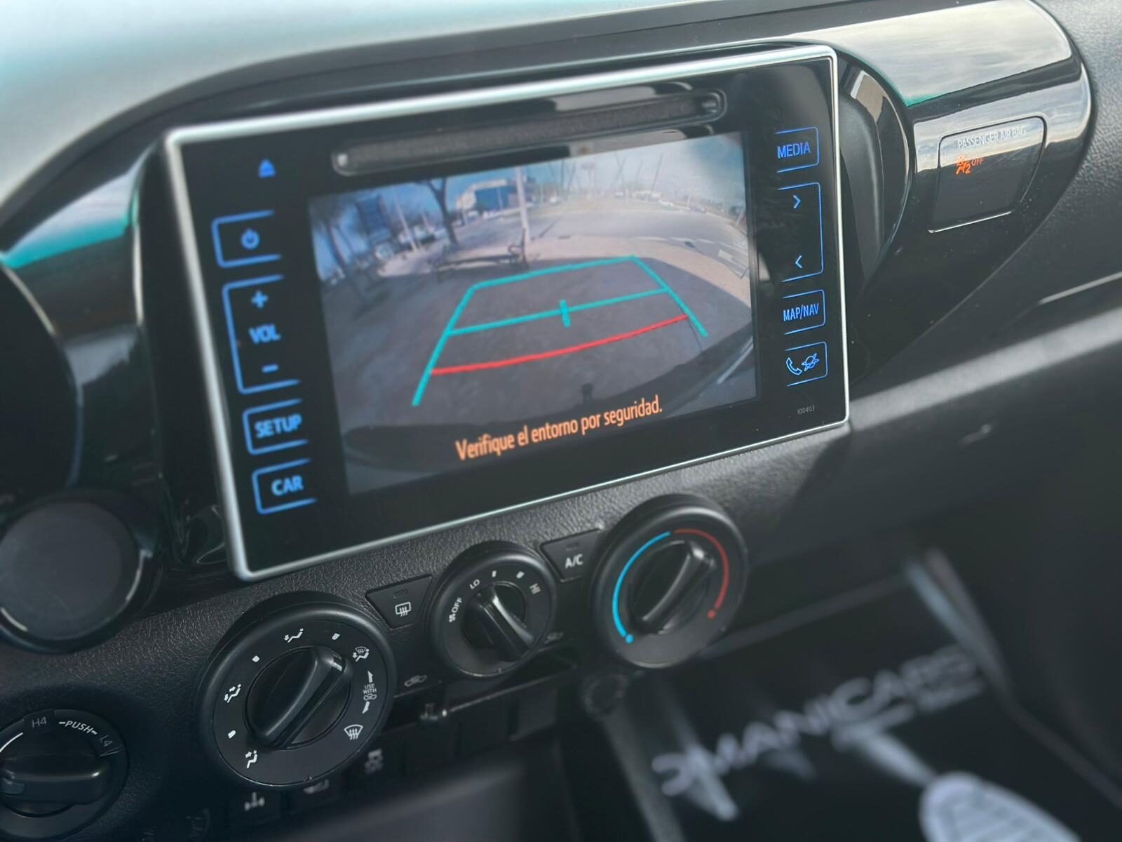 TOYOTA HILUX 2.4 D4D Cabina Doble VX AT