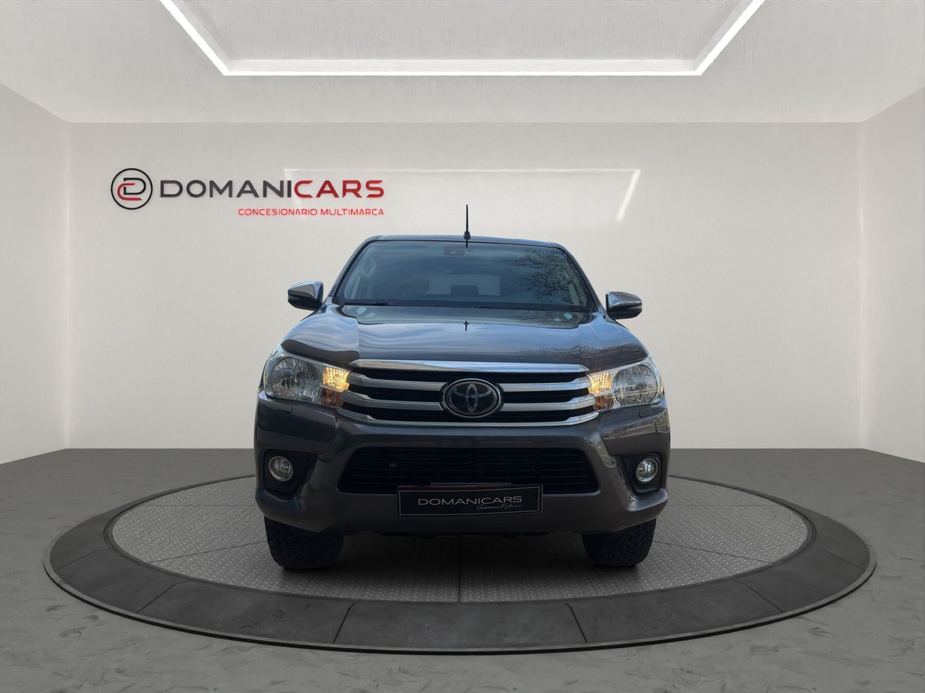 TOYOTA HILUX 2.4 D4D Cabina Doble VX AT