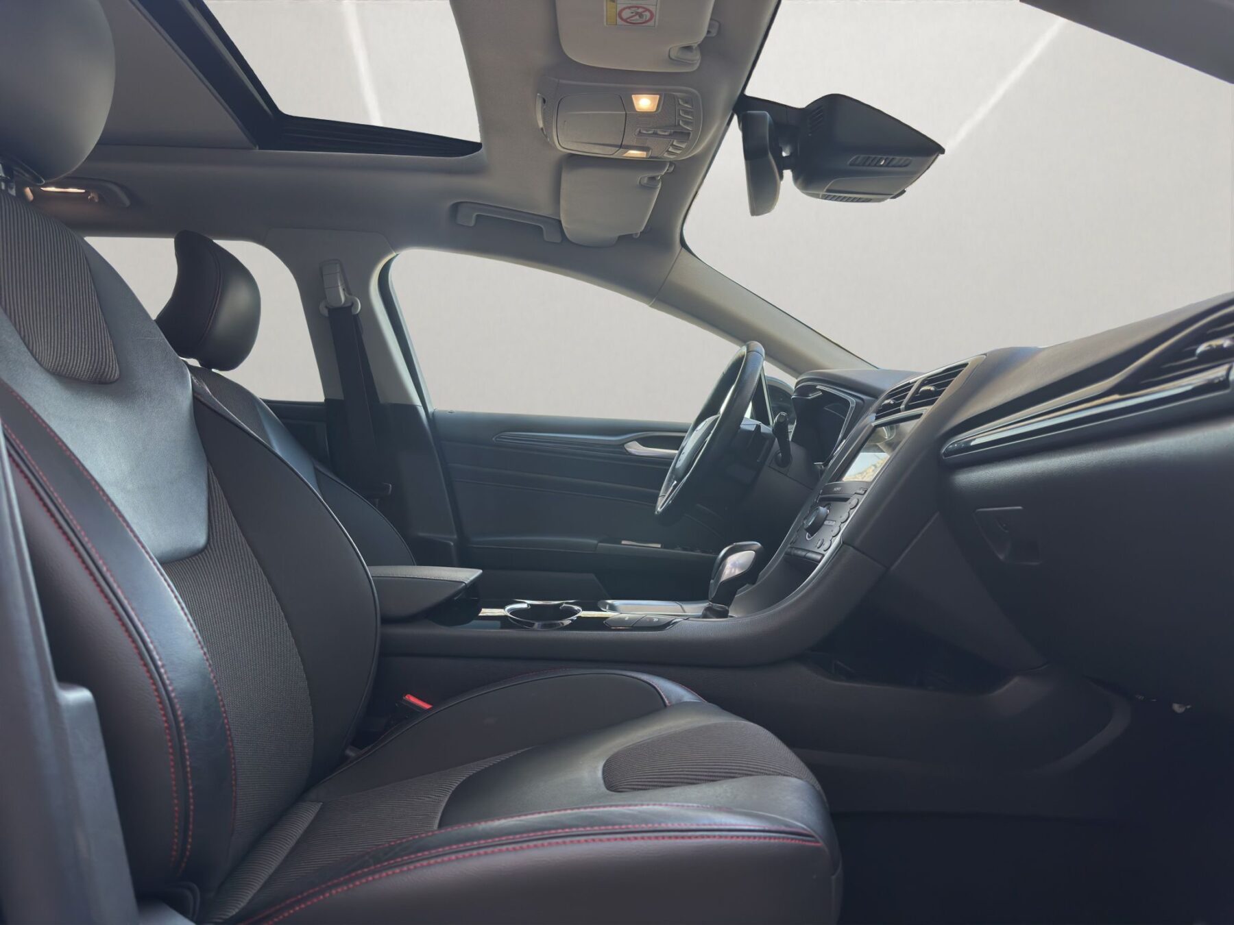 FORD MONDEO 2.0 TDCi 132kW PowShift STLine SpBreak