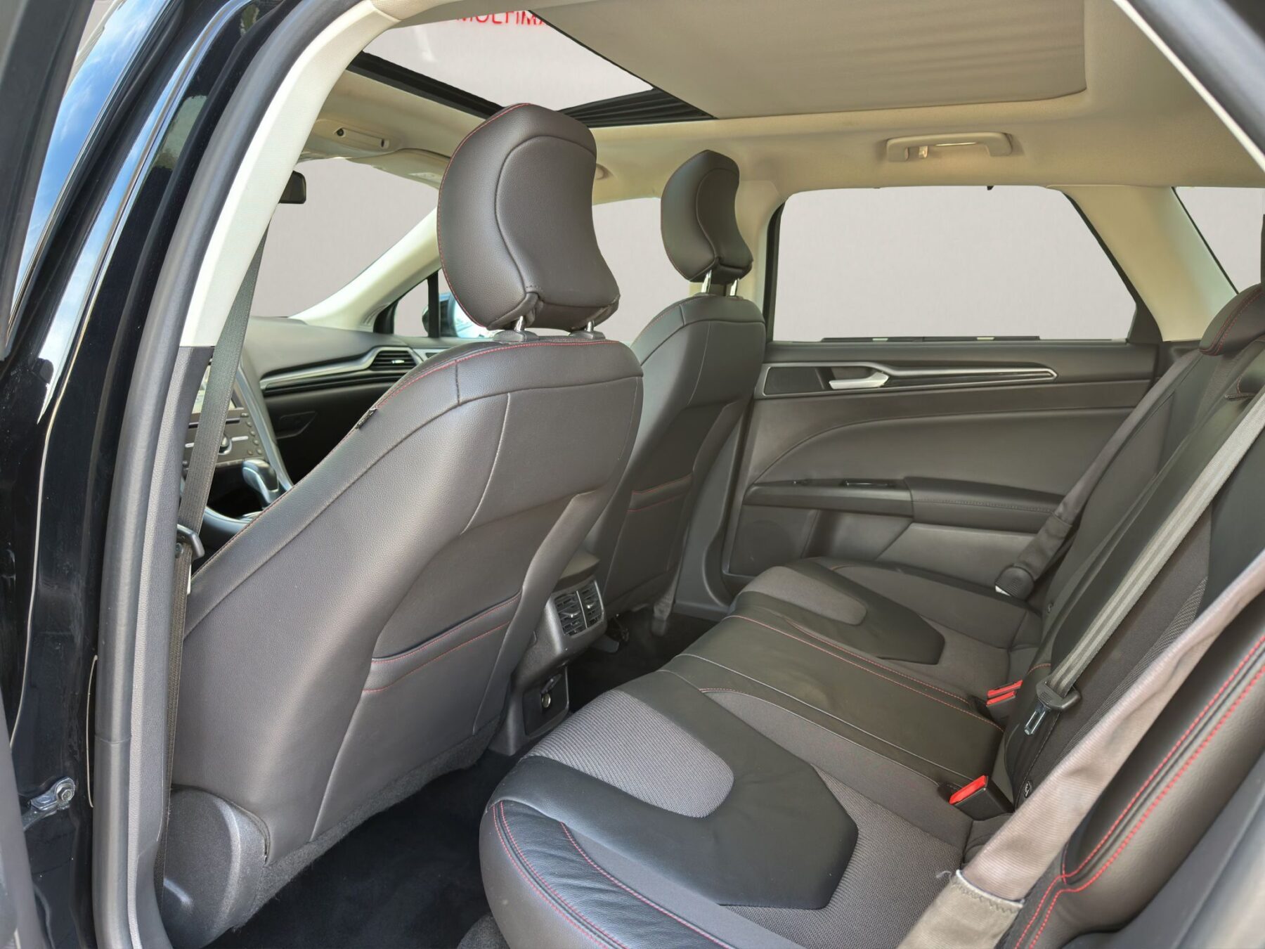 FORD MONDEO 2.0 TDCi 132kW PowShift STLine SpBreak