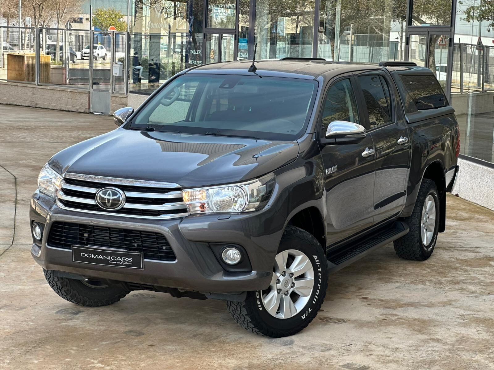 TOYOTA HILUX 2.4 D4D Cabina Doble VX AT