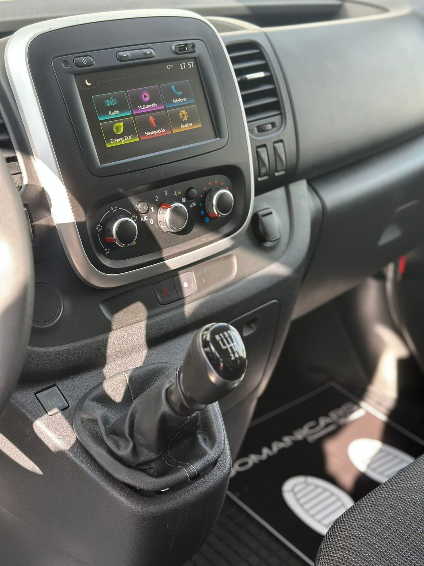 RENAULT TRAFIC SL LIM. BUS. Lar En. dCi 88kW120CV